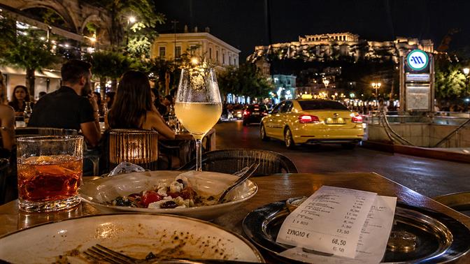 Πόσο κοστίζει πια μια κανονική βραδινή έξοδος στην Αθήνα;