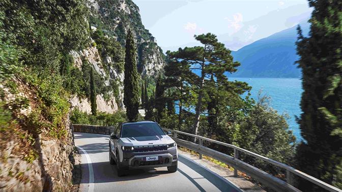 Το αμιγώς ηλεκτρικό Jeep Compass με αυτονομία 500 χλμ. κοστίζει μόλις 37.990 ευρώ