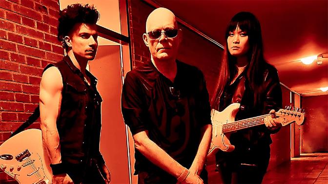 7 τραγουδάρες των Sisters of Mercy που μετράμε αντίστροφα να ακούσουμε στη συναυλία τους στην Αθήνα