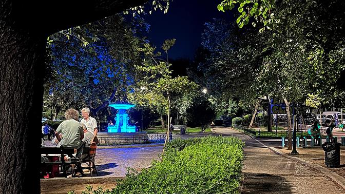 Γιατί τη λέμε Πλατεία Αργεντινής Δημοκρατίας; (και σε ποια μαγαζιά της να πας για να το αναλύσεις)