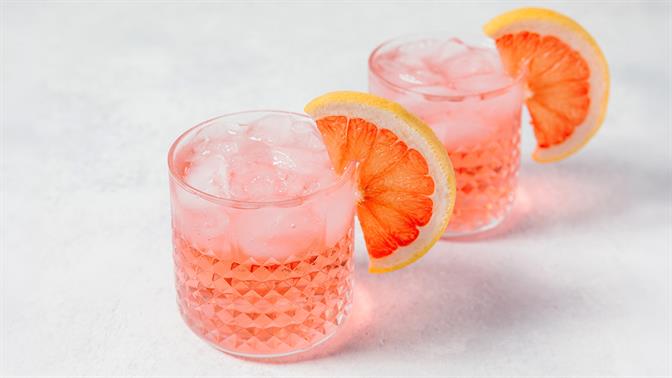 5 πανεύκολα ποτά με Pink Grapefruit Soda