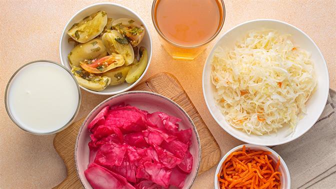 Κεφίρ, kimchi, kombucha: Τι είναι καλύτερο για το έντερο;