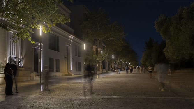 Η πιο ωραία βόλτα της Αθήνας φωτίζεται πλέον αλλιώς