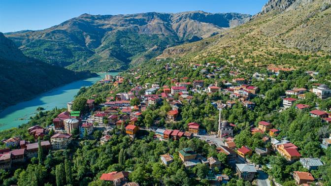 Ερζιντζάν: Η άγνωστη Τουρκία των φαραγγιών, των λιμνών και των άγριων βουνών