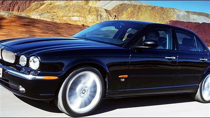 Jaguar XJR: Κυκλοφορεί και... οπλοφορεί