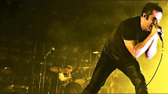 Trent Reznor: Ένας εναντίον όλων