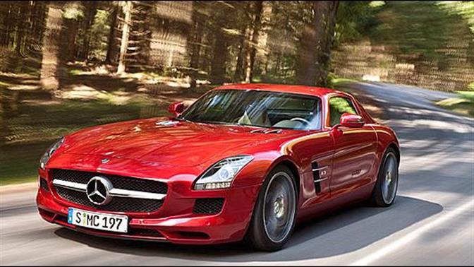 Mercedes SLS AMG: H απόγονος ενός θρύλου