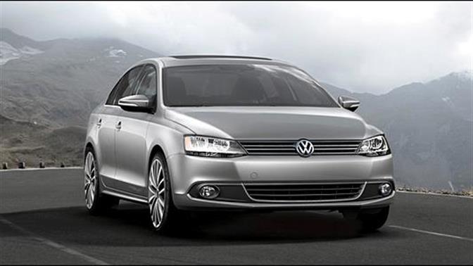 VW Jetta: Tο μικρό οικογενειακό που θα ταράξει τον ανταγωνισμό
