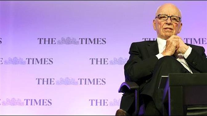 Rupert Murdoch: Κρυφακούγοντας τα… Νέα του Κόσμου