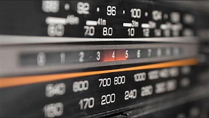 Ελληνικό ραδιόφωνο: 5 παραγωγοί θυμούνται τα 90’s