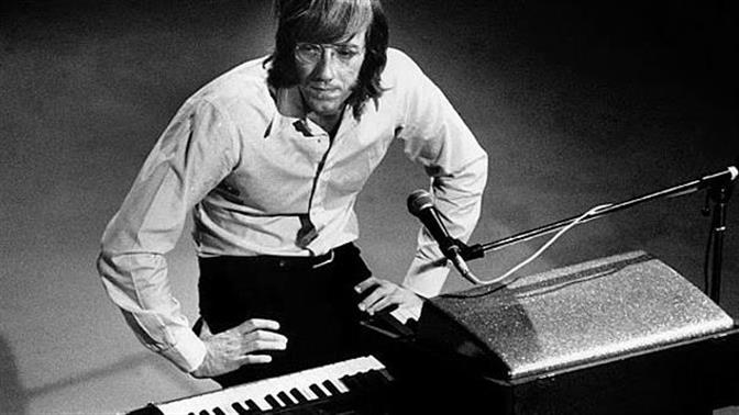 Ray Manzarek: Πέθανε ο πιανίστας των Doors