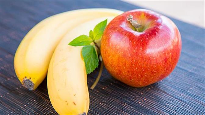 Μύθοι και αλήθειες για το μήλο και την μπανάνα