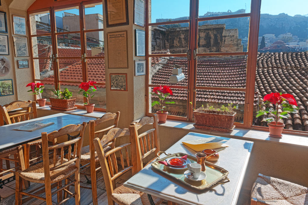 Τα 6 πιο όμορφα παραδοσιακά καφενεδάκια της Ελλάδας!